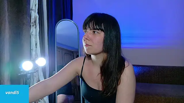 VandiFive online show from March 28, 8:52 pm