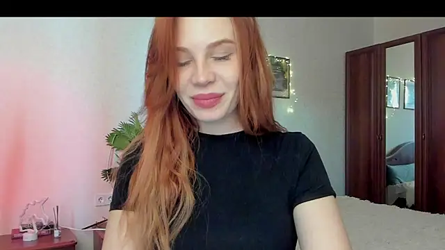 kelly love 222 online show from February 22, 5:30 am