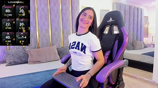 KeniaVelvet  online show from February 12, 3:58 pm