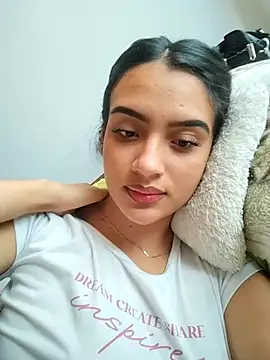 cynliu online show from April 12, 5:16 pm