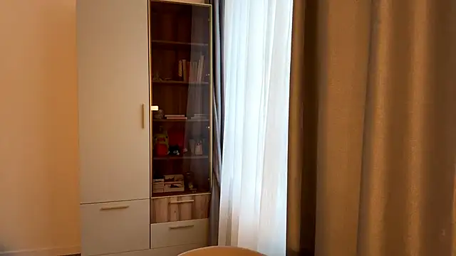 sugarbloom online show from February 16, 2:17 pm