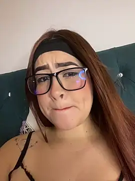 KandyKitty online show from March 7, 11:45 pm