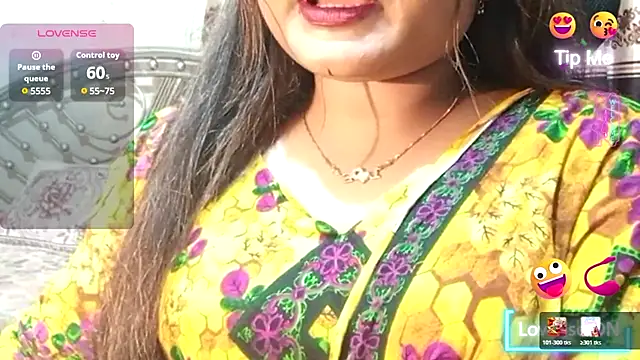 Nusrat Faria online show from July 15, 1:10 am
