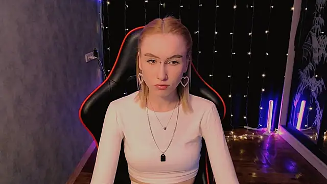 crybambi online show from February 12, 7:10 am