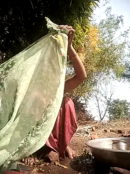 Hotty raghni online show from February 4, 8:06 am