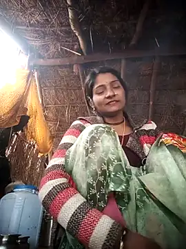 Hotty raghni online show from February 1, 3:49 am