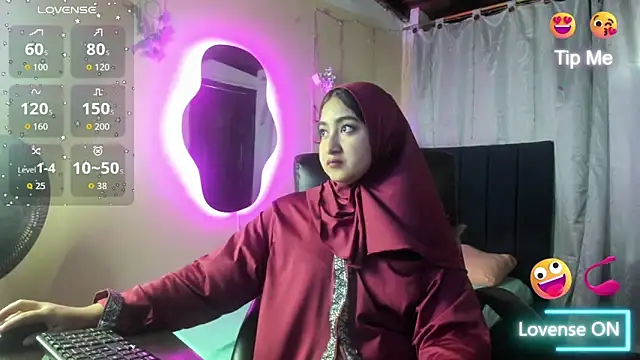 SamiraAwada online show from March 30, 7:02 pm