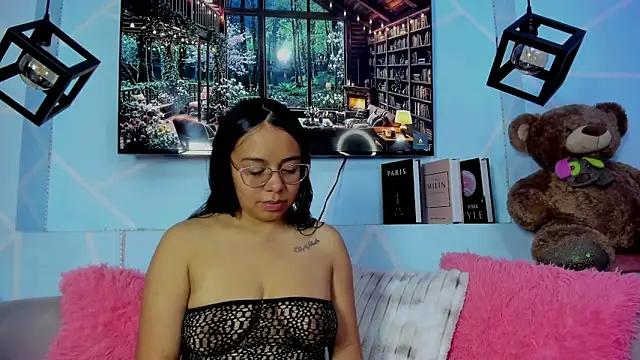 amy noa online show from March 27, 1:07 am