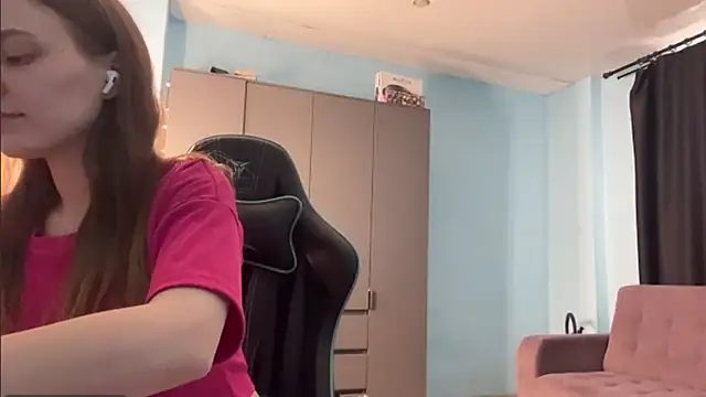 AndreeMerryman online show from March 3, 8:31 am