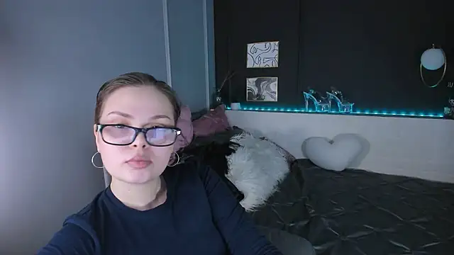 Maykinkya online show from March 27, 1:56 pm