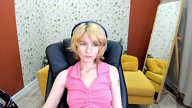 Akimo  online show from February 26, 1:21 pm