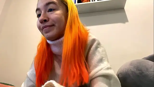 EmilyHein online show from February 8, 7:34 am