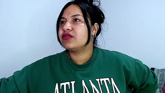 emily-rousee- online show from February 27, 2:44 am