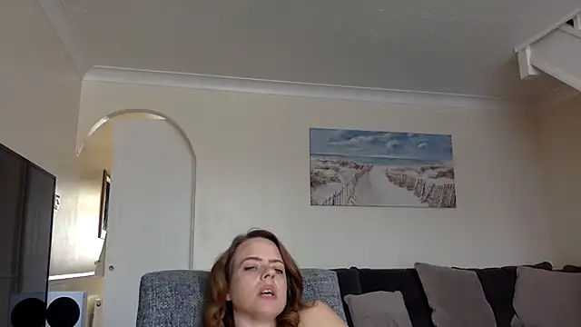 ElizabethArden42- online show from April 15, 11:44 am