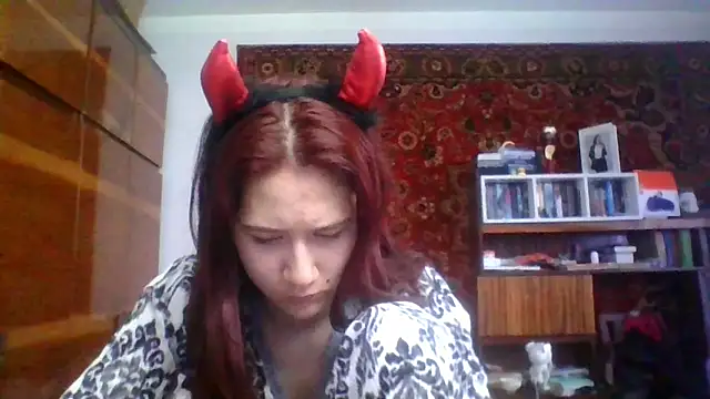 NickiKisinger online show from February 26, 7:18 am