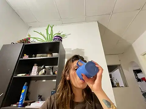 alison parkerr26 online show from February 8, 3:43 am