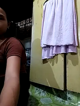 WildJennifercum online show from March 24, 6:30 am