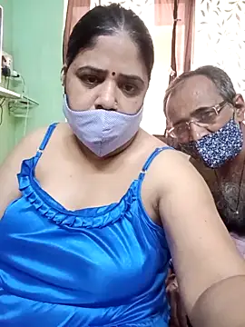 HoneyHush online show from March 7, 10:33 am