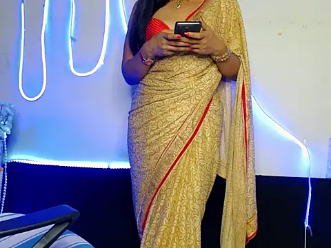 ELIZA 01 online show from March 18, 9:25 am