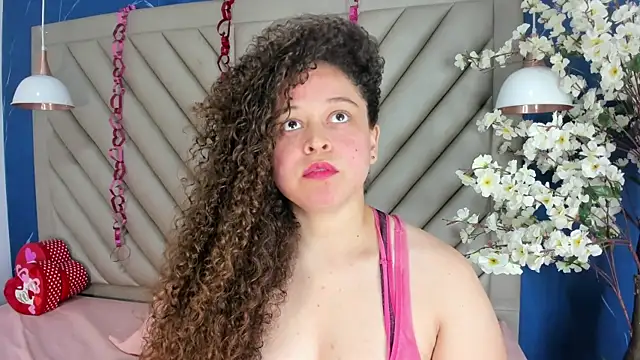 IrinaVoshh  online show from March 5, 7:09 pm