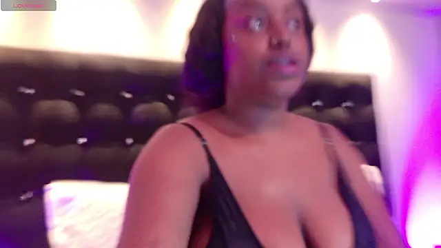 Aitana Oliveira online show from February 26, 8:19 pm