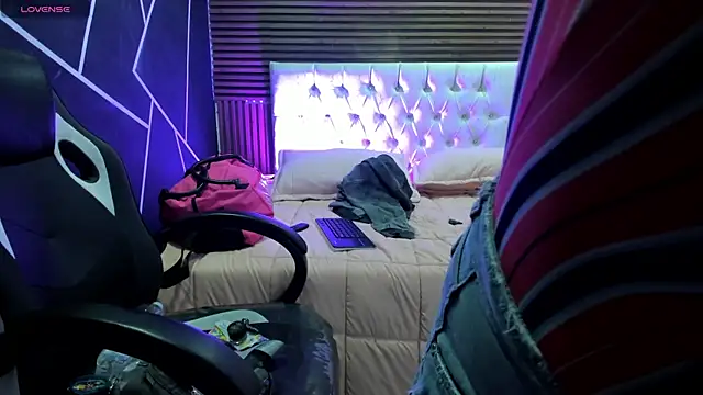 shaden  online show from March 16, 10:03 pm