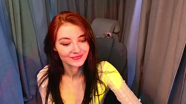 NicoleLuxe online show from May 28, 12:47 pm