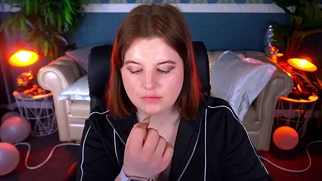 KristiFoxy online show from March 10, 7:45 am