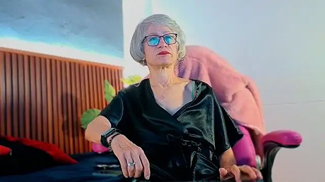 miss monserrate01 online show from February 4, 12:52 pm