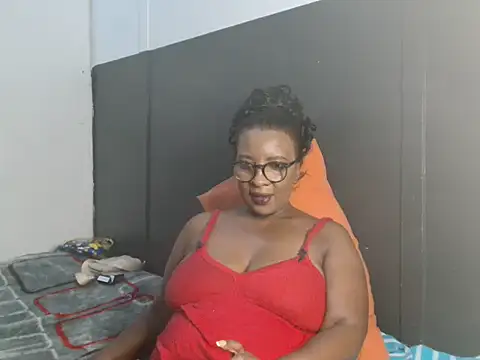 sexiehotbabe44 online show from February 9, 6:43 pm