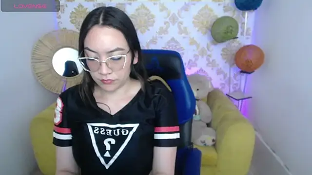 ALISS M  online show from February 9, 10:23 pm