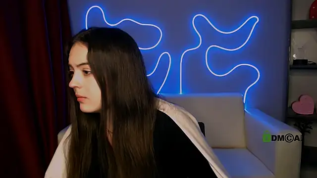 jennifer sheil online show from February 19, 8:40 pm