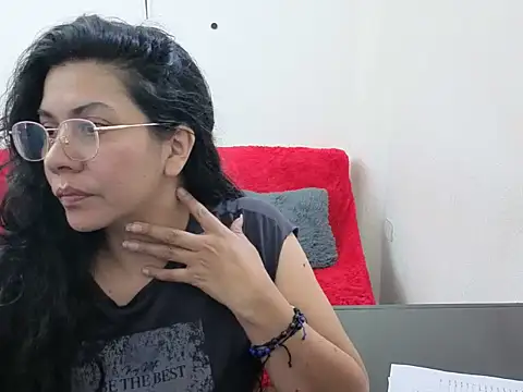 johana collins online show from May 25, 5:01 pm