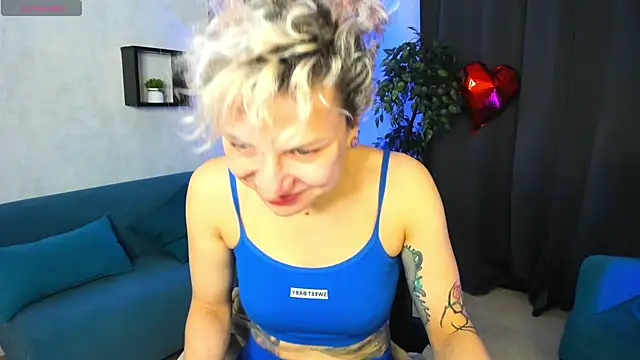 strip dancer online show from March 1, 1:49 am