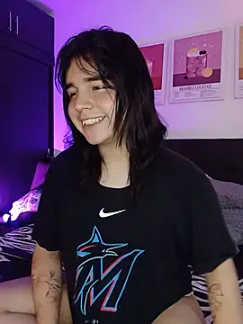 Daniellesins1 online show from July 14, 6:23 pm