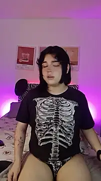 Daniellesins1 online show from March 6, 5:46 am