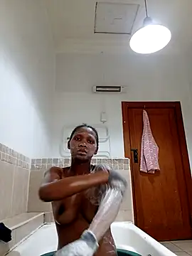 PussyFarrie online show from April 14, 2:39 pm