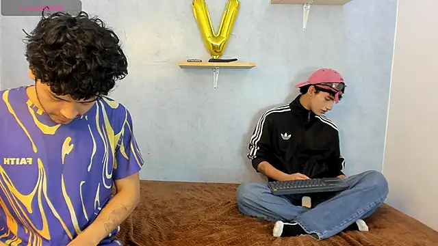 Eliotkinky online show from February 23, 4:50 pm