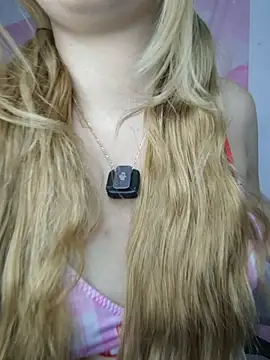 isaneptuneuwu online show from April 17, 1:40 am