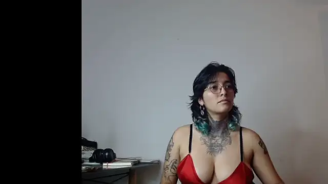 Ivyravens online show from February 19, 1:49 am