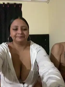 EmmaXDonald online show from March 16, 5:44 am