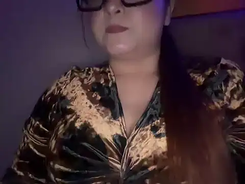 Hersheykaur online show from February 13, 11:45 am