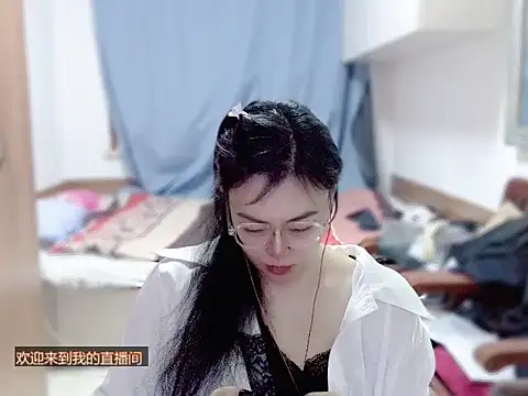 yingying1222 online show from April 1, 9:32 am