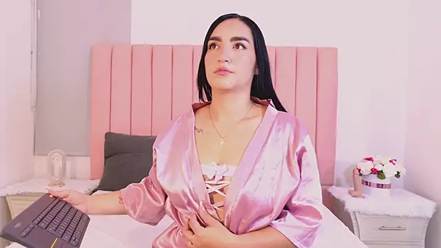 MaraGrief  online show from April 6, 11:33 am