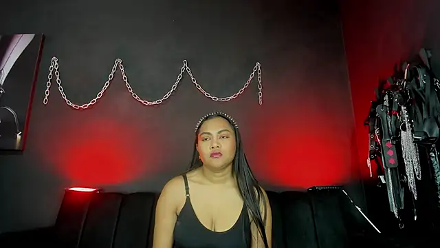 MelanyStones online show from March 2, 2:13 pm