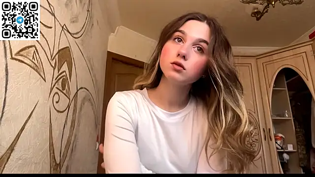 LovelySilk 63 online show from April 15, 4:46 am