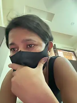 raavigirl online show from March 16, 6:39 am