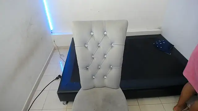 Naomy Reiden online show from February 19, 7:13 pm