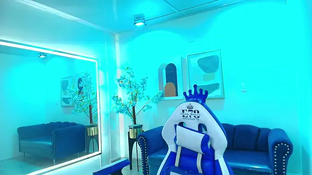 Alanna  scott online show from March 27, 4:14 am