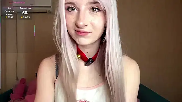 EvaQT online show from February 18, 7:51 am